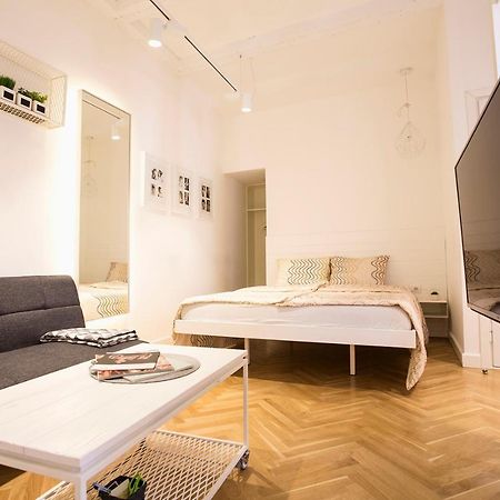Atomic 1 Apartment Belgrade Exterior photo