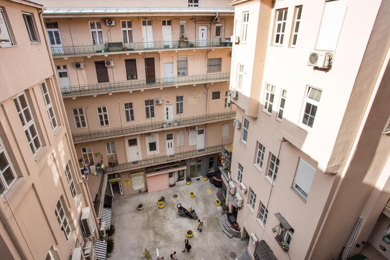 Atomic 1 Apartment Belgrade Exterior photo