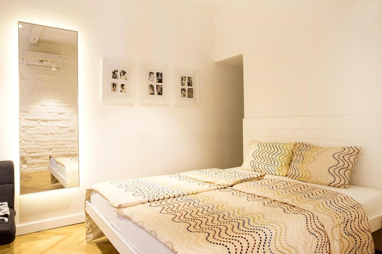 Atomic 1 Apartment Belgrade Exterior photo